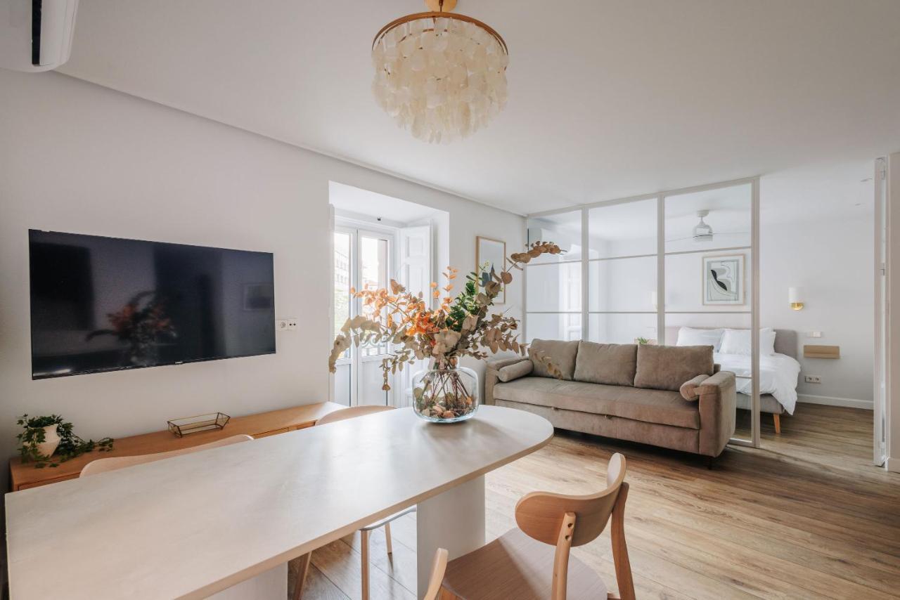 Beautiful Apartment In The Heart Of Madrid Exteriör bild