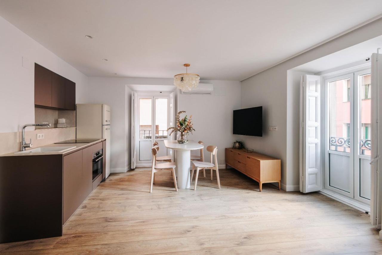 Beautiful Apartment In The Heart Of Madrid Exteriör bild